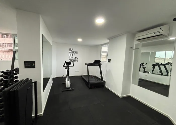 Apartamento completo, próximo de tudo!